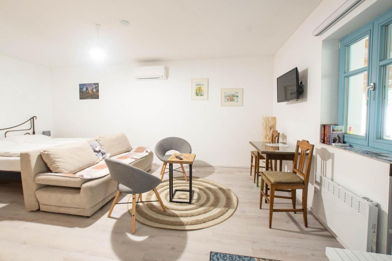 Apartmany Uprostred Zelene Lednice Exterior foto
