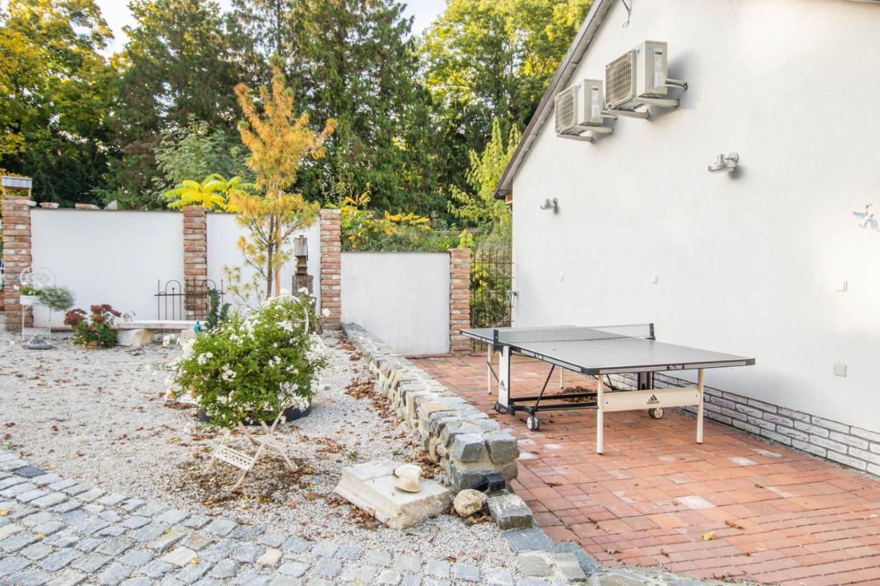 Apartmany Uprostred Zelene Lednice Exterior foto