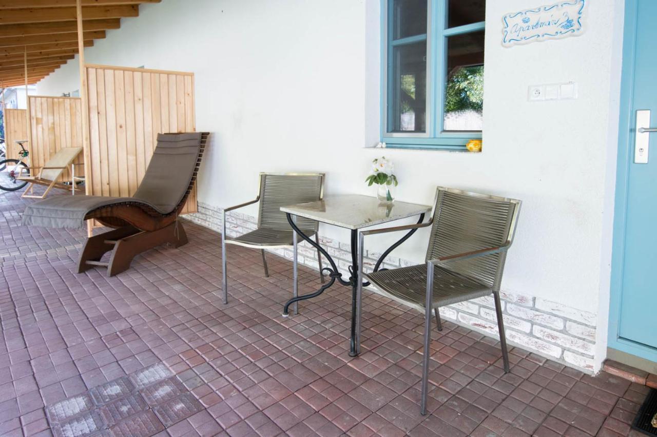 Apartmany Uprostred Zelene Lednice Exterior foto